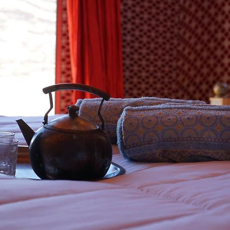 Salman Zwaidh Camp Hotell Wadi Rum Exteriör bild