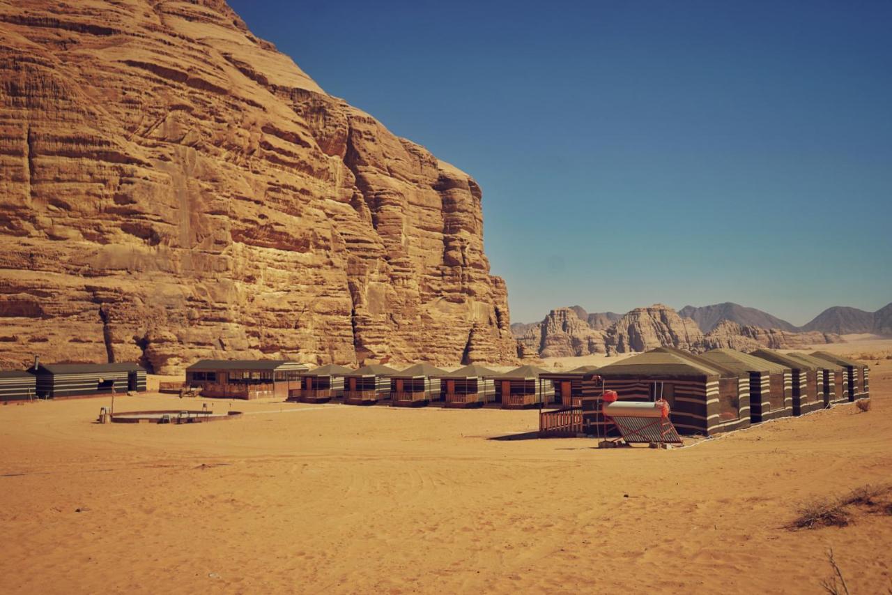 Salman Zwaidh Camp Hotell Wadi Rum Exteriör bild