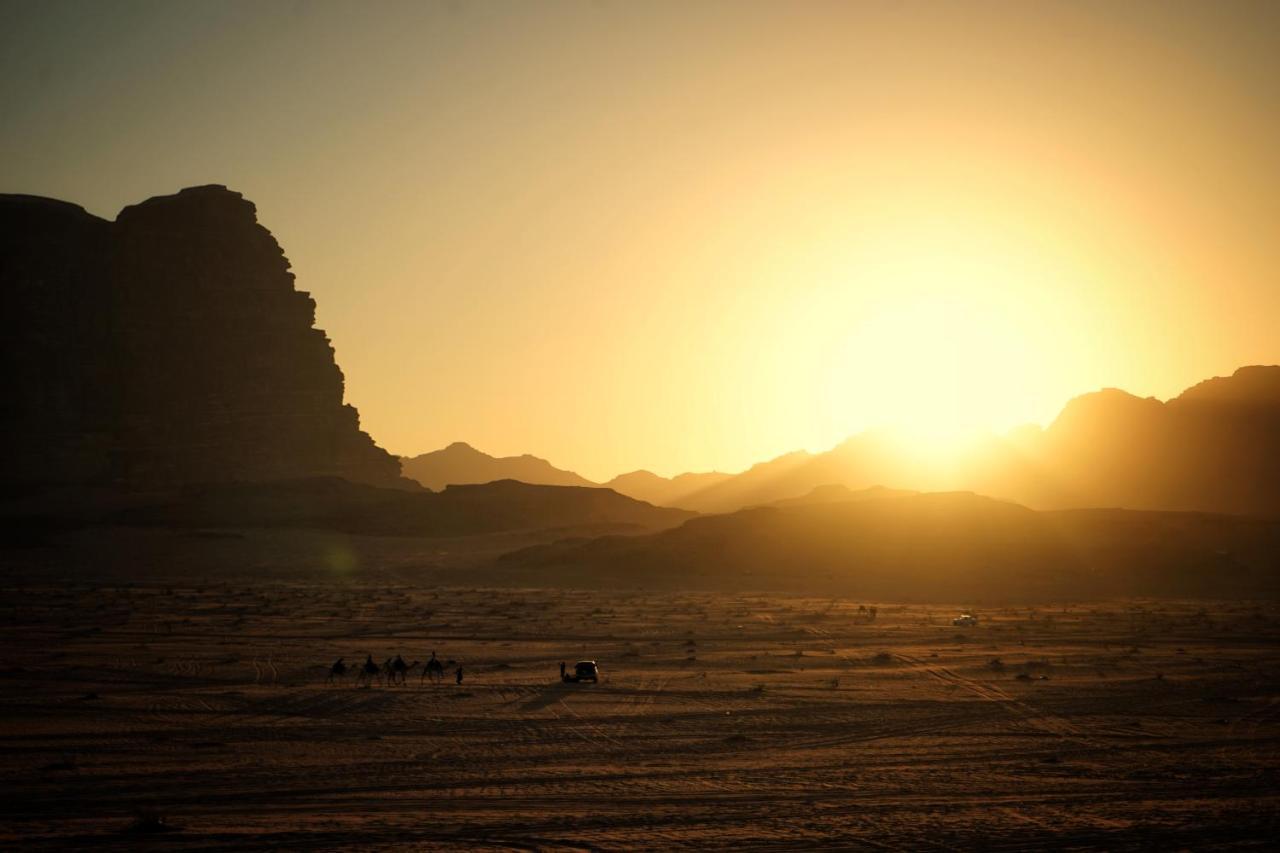 Salman Zwaidh Camp Hotell Wadi Rum Exteriör bild