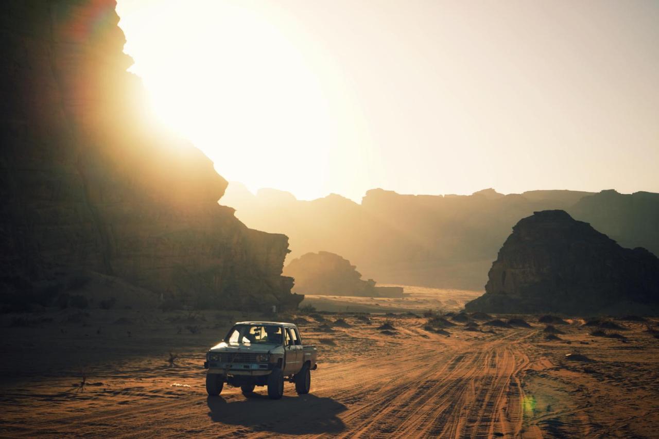 Salman Zwaidh Camp Hotell Wadi Rum Exteriör bild