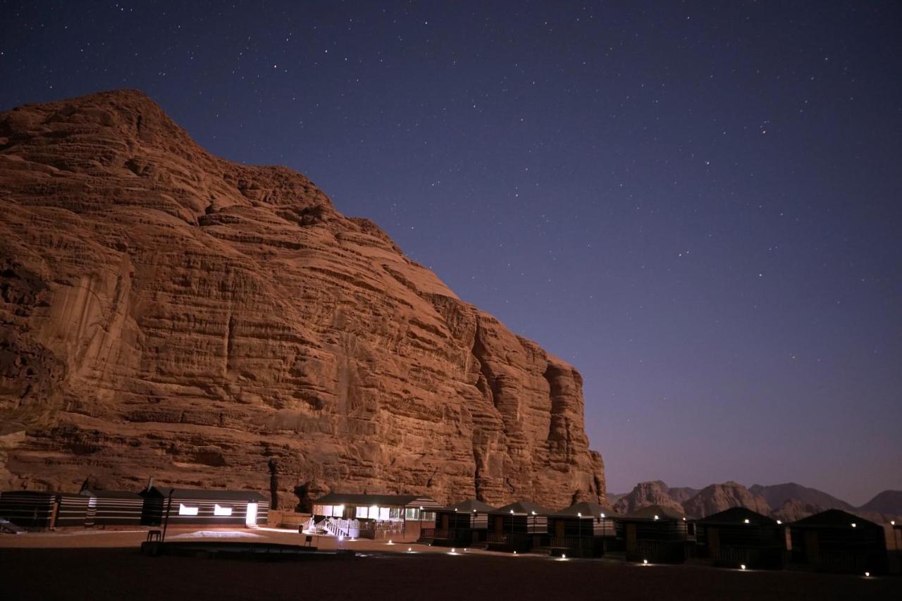 Salman Zwaidh Camp Hotell Wadi Rum Exteriör bild