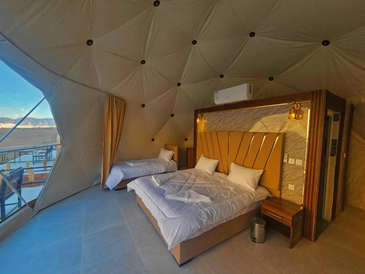 Salman Zwaidh Camp Hotell Wadi Rum Exteriör bild