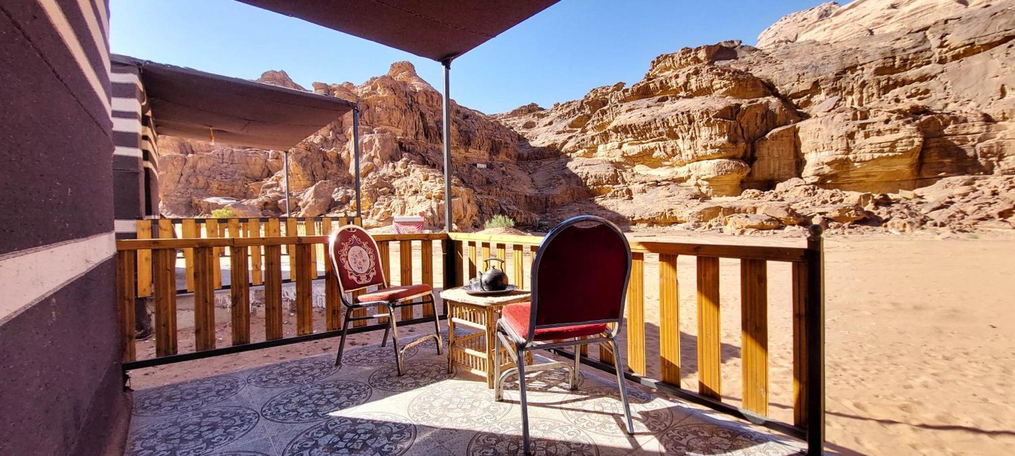 Salman Zwaidh Camp Hotell Wadi Rum Exteriör bild